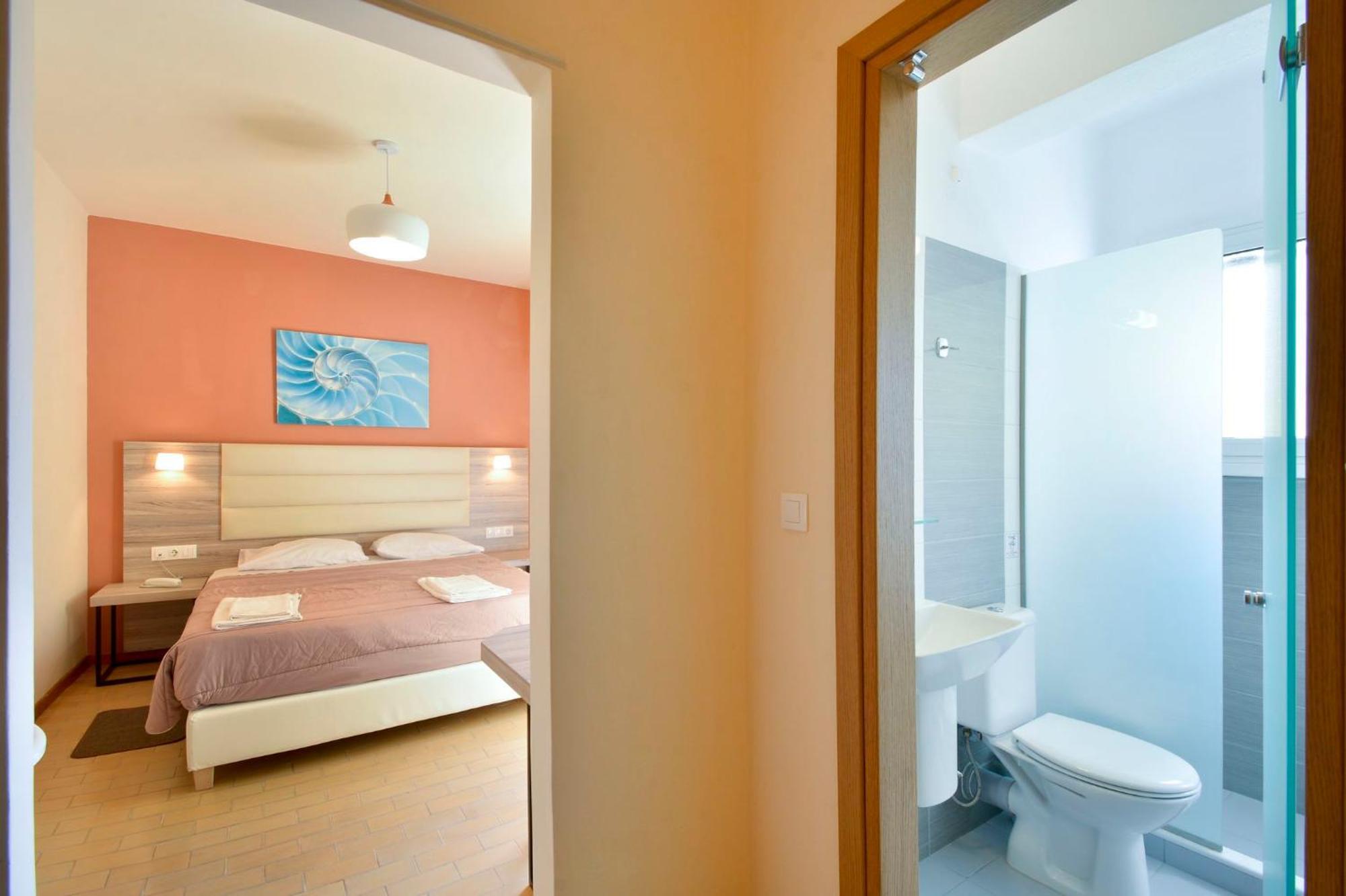 Hotel Orpheus กูเวีย ภายนอก รูปภาพ