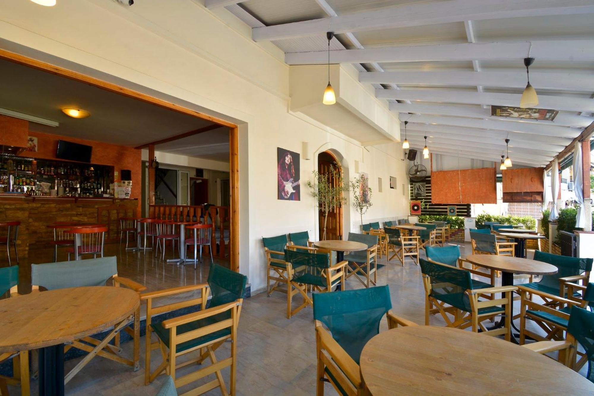 Hotel Orpheus กูเวีย ภายนอก รูปภาพ