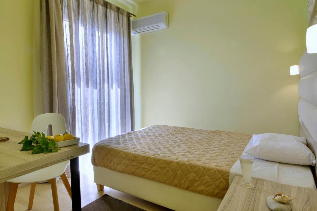Hotel Orpheus กูเวีย ภายนอก รูปภาพ