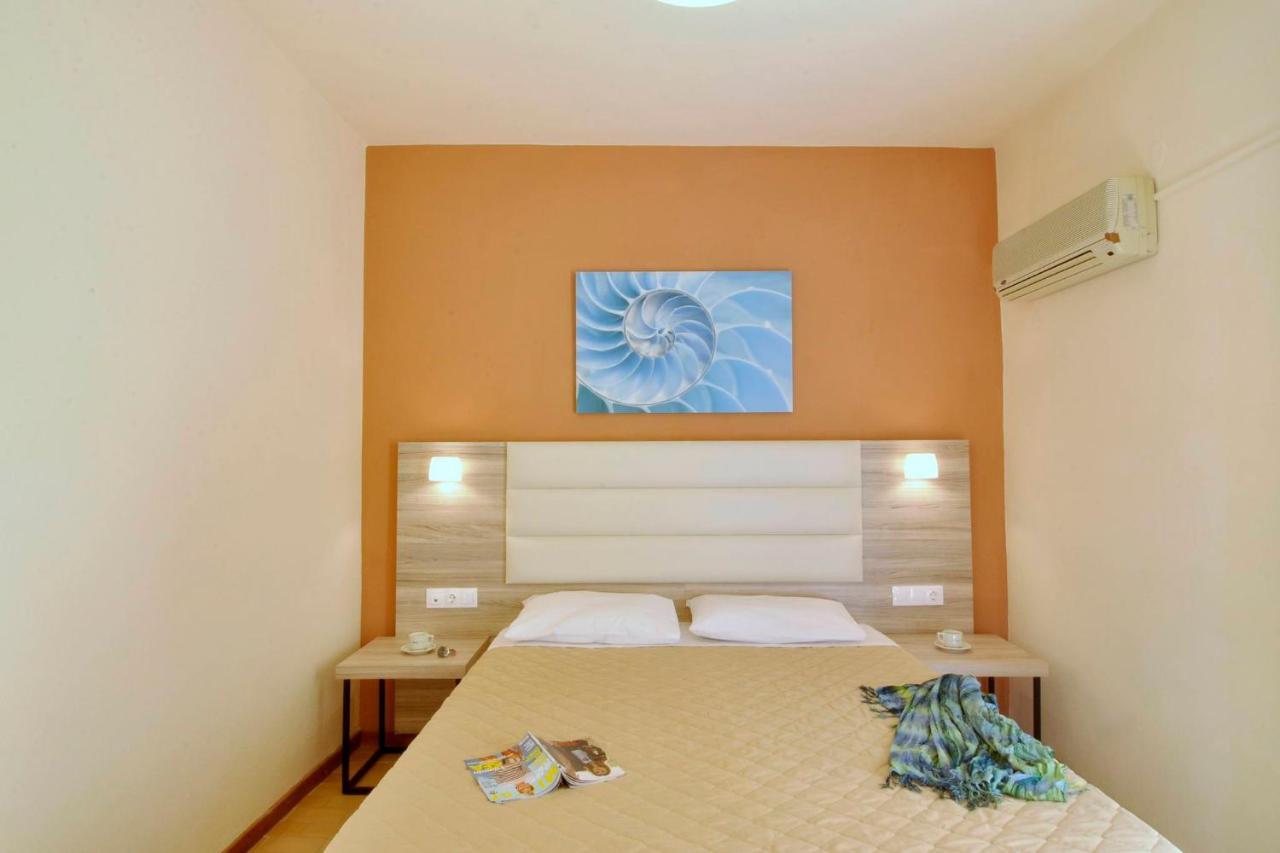 Hotel Orpheus กูเวีย ภายนอก รูปภาพ