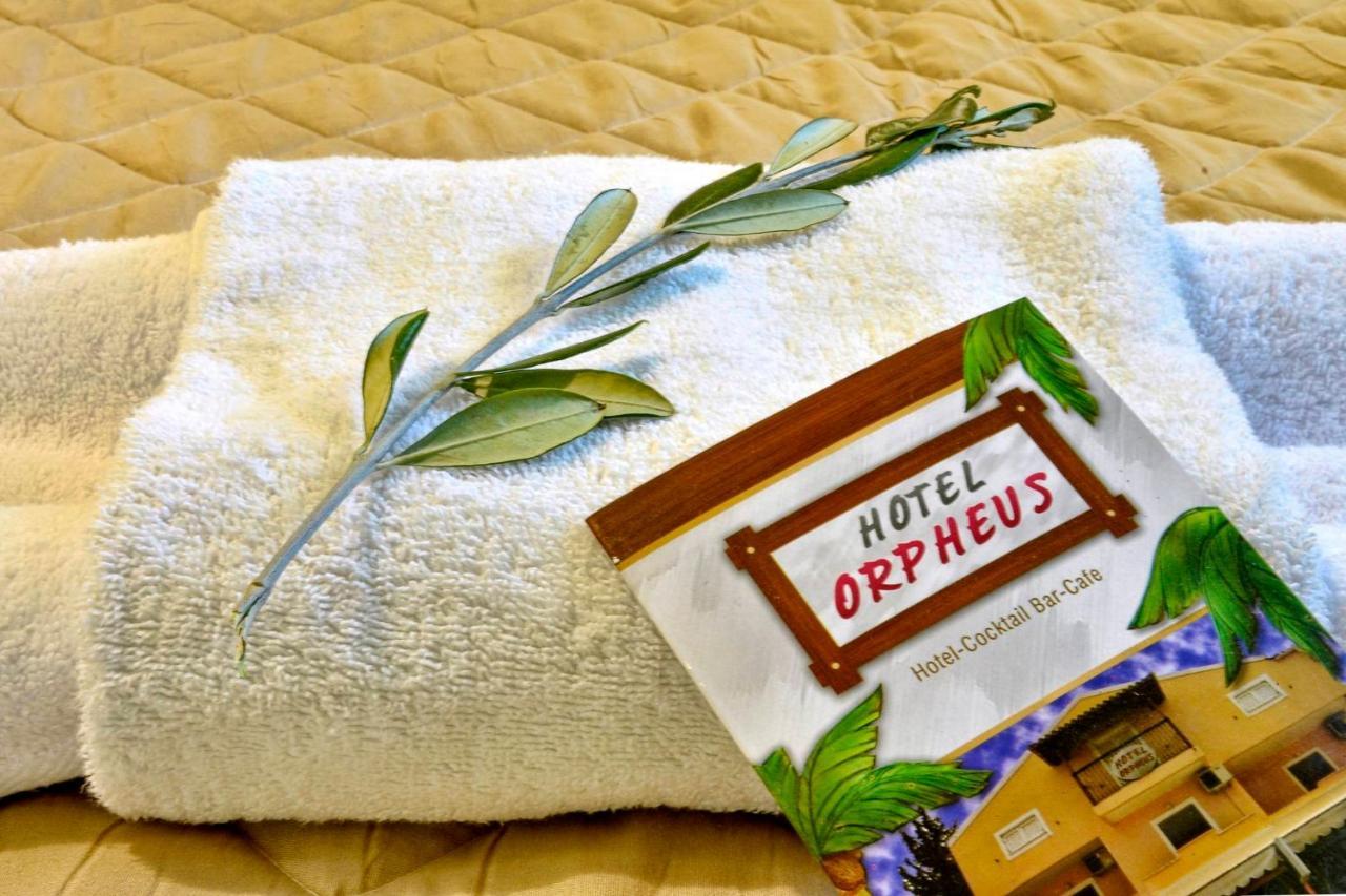 Hotel Orpheus กูเวีย ภายนอก รูปภาพ